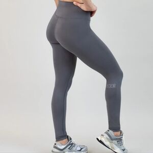 FLEO El Toro Legging 28" - High Rise Size Small